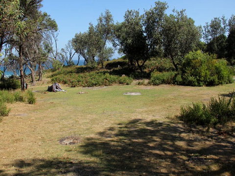 Middle Beach Campground - Accommodation Whitsundays 0