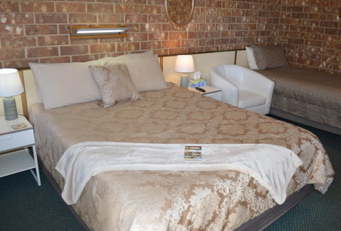 Morgan Colonial Motel - Accommodation Whitsundays 2