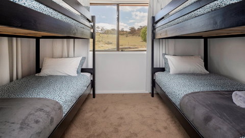Peak View House - Accommodation Whitsundays 7