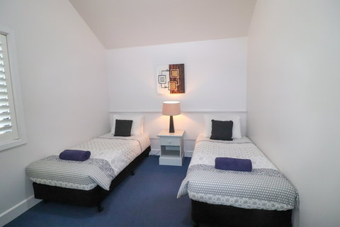 Plover Deluxe Villa 25 - Accommodation Whitsundays 4