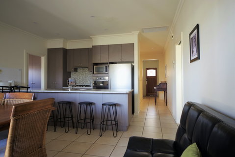 Shamore Apartments - Eleventh Street Mildura - Accommodation Whitsundays 3