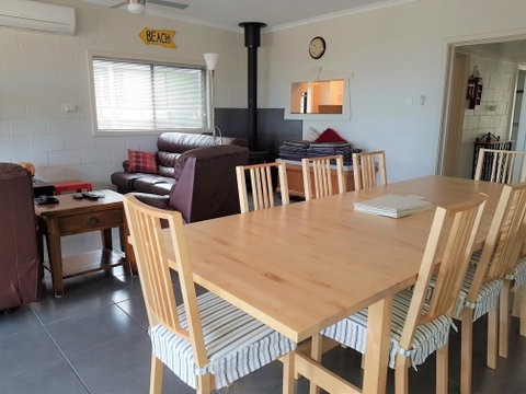 Sunset Sippers - Accommodation Whitsundays 3