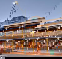The Crown Hotel Motel - Accommodation Whitsundays