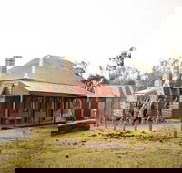 The Pines Cottage - Accommodation Whitsundays