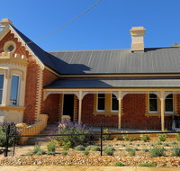 The Monarch Tumut
