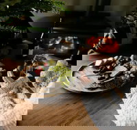 The Ridge House - Accommodation Whitsundays