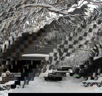 Wallace's - Crystal Creek Chalet 1 - Accommodation Whitsundays