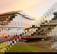 Alexia on The Murray