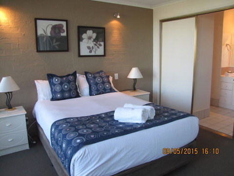 Apollo Luxury Apartments - Accommodation Whitsundays 2