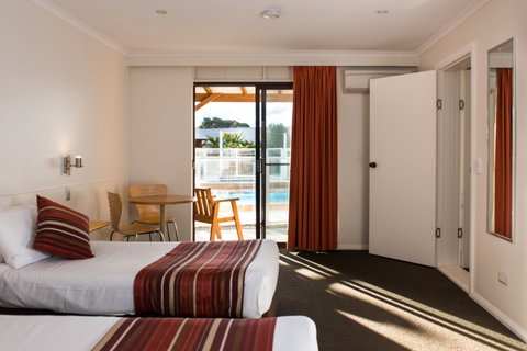 Beachfront  Bicheno - Accommodation Whitsundays 2