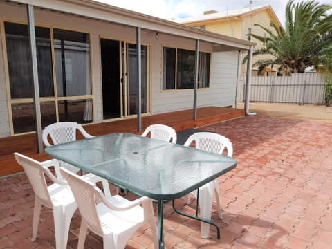Cactus Hill - Accommodation Whitsundays 1