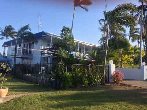 Cardwell Beachfront Motel - Accommodation Whitsundays 1