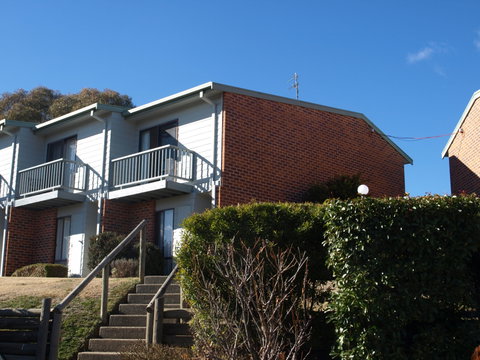 Jindabyne Townhouse - Accommodation Whitsundays 0