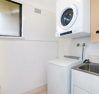 Newcastle Short Stay Apartments - Flagstaff Apartment - Accommodation Whitsundays