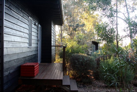 Redrock On Booie - Accommodation Whitsundays 0
