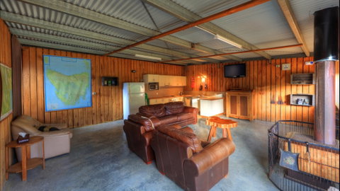 Rivers Edge Wilderness Camping - Accommodation Whitsundays 0