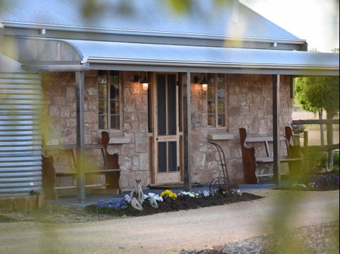 Riverline Cottage - Accommodation Whitsundays 0