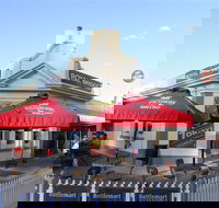 Royal Bridge Hotel Barham