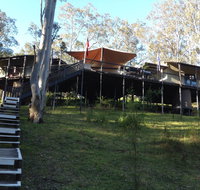 Six Foot Track Lodge - Accommodation Whitsundays