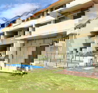 Spalding Lodge Unit 8 - Accommodation Whitsundays