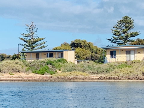 Venus Bay Beachfront Tourist Park - Accommodation Whitsundays 2