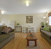 Akora Flats - Accommodation Whitsundays