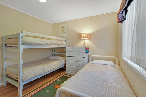 Akora Flats - Accommodation Whitsundays 2