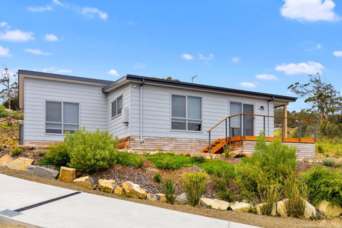 Chill Tasmania - Accommodation Whitsundays 1