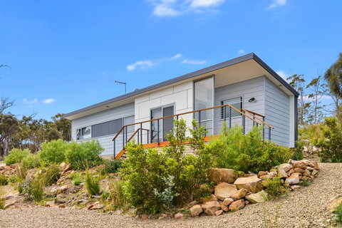 Chill Tasmania - Accommodation Whitsundays 2