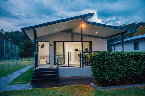 Del Rio Riverside Resort - Accommodation Whitsundays 1