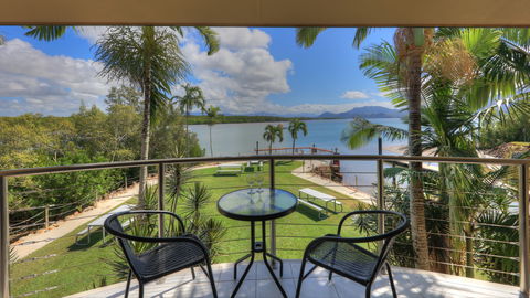 Hinchinbrook Marine Cove Resort - Accommodation Whitsundays 2