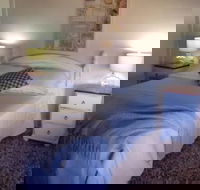 Poets On Mertin - Accommodation Whitsundays