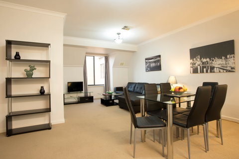Regal Apartments - Accommodation Whitsundays 0