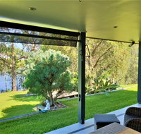 Stay Lakeside - Accommodation Whitsundays