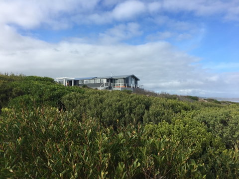 Taraki Lodge - Accommodation Whitsundays 0