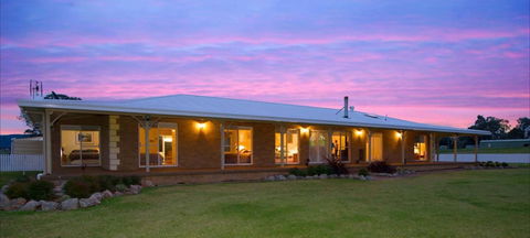 The Hill Paddock - Accommodation Whitsundays 1