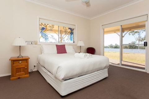 The Hill Paddock - Accommodation Whitsundays 2