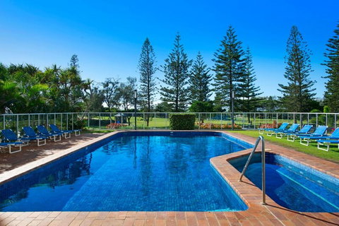 ULTIQA Beach Haven On Broadbeach - Accommodation Whitsundays 2