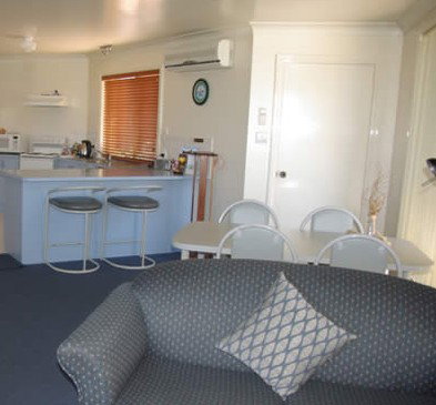 Captains Quarters - Accommodation Whitsundays 4