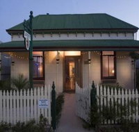 Emaroo Cottages - Accommodation Whitsundays