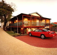The Terrace Bed  Breakfast - Accommodation Whitsundays