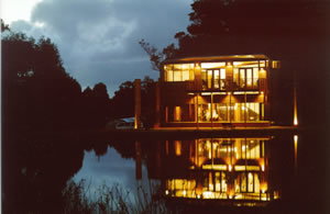 Bettenays Lakeside Loft Apartment And Vineyard Chalets - Accommodation Whitsundays 1