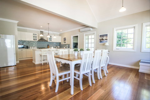 Arlington - Accommodation Whitsundays 0