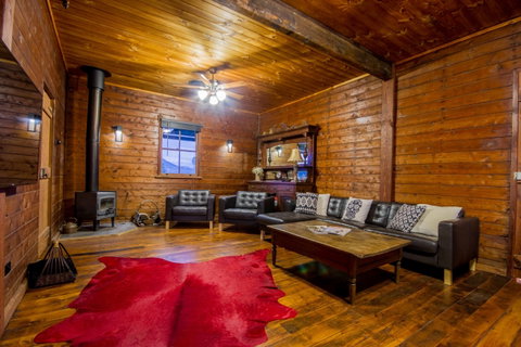 Blaxland's Cottage - Accommodation Whitsundays 1