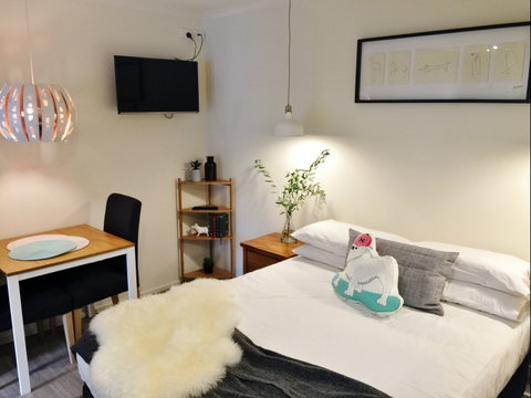 Canberra Furnished Accommodation - Accommodation Whitsundays 1