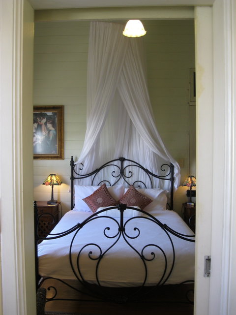 Classique Bed And Breakfast - Accommodation Whitsundays 1