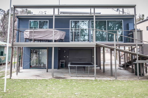 Echidna Drive Idyll Acres - Accommodation Whitsundays 0