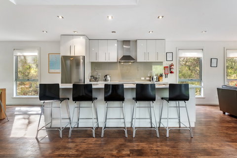 Freycinet Haven - Accommodation Whitsundays 2