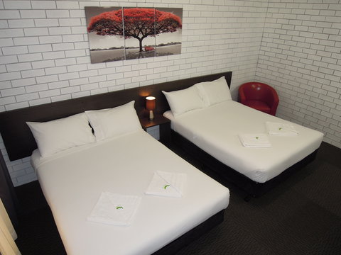 Jackaroo Apartments - Motel - Accommodation Whitsundays 0