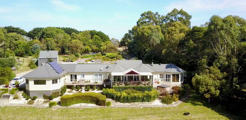 Llarrinda Bed & Breakfast - Accommodation Whitsundays 0